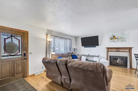 321 E Liberty, Rapid City, SD 57701 photo 3