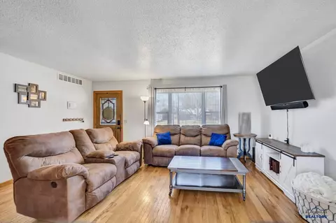 321 E Liberty, Rapid City, SD 57701 photo 4