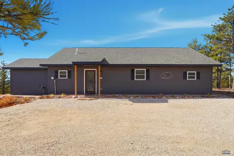 Hawkright Rd, Custer, SD 57730