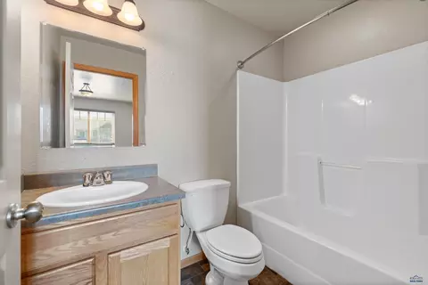 Bath - 1248 Fairbanks Dr, Box Elder, SD 57719 photo 2 of 3