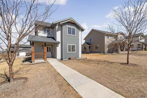 1248 Fairbanks Dr, Box Elder, SD 57719