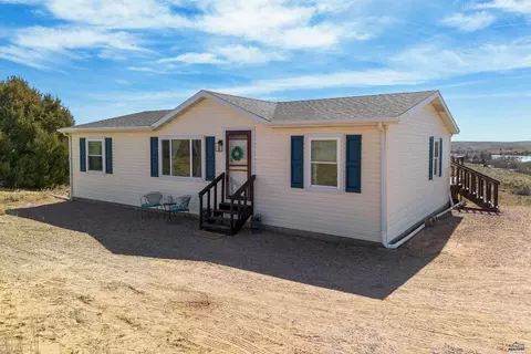 13345 White Pebble Ct, Hot Springs, SD 57747