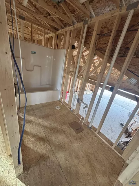 Bath - 861 Bushnell Ct, Box Elder, SD 57719 photo 1 of 2