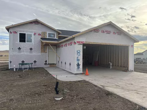 861 Bushnell Ct, Box Elder, SD 57719