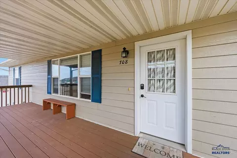 708 S 31st St, Spearfish, SD 57783 photo 4