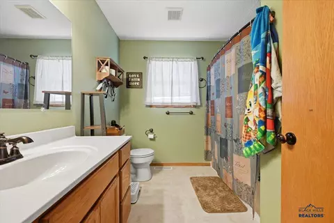 708 S 31st St, Spearfish, SD 57783 photo 15