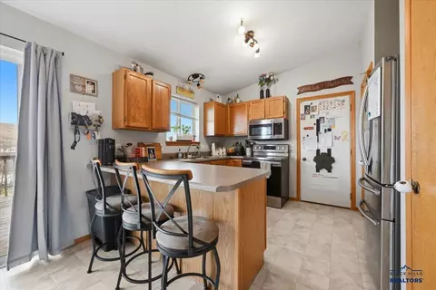 708 S 31st St, Spearfish, SD 57783 photo 9