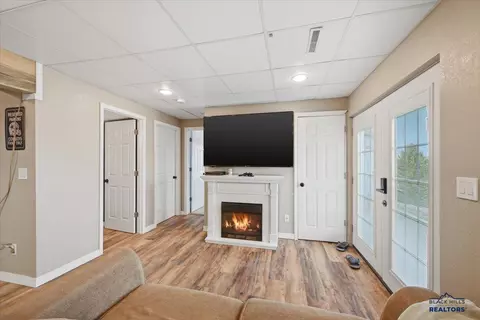 708 S 31st St, Spearfish, SD 57783 photo 17
