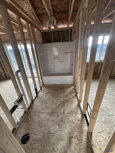 Bath - 860 Bushnell Ct, Box Elder, SD 57719 photo 1 of 1