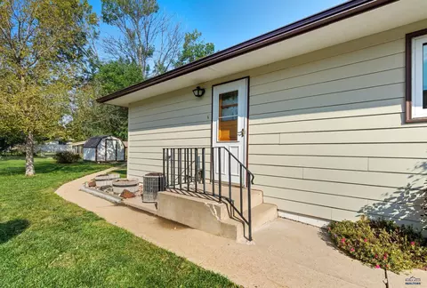 Exterior - 709 Hustead St, Wall, SD 57790 photo 6 of 11