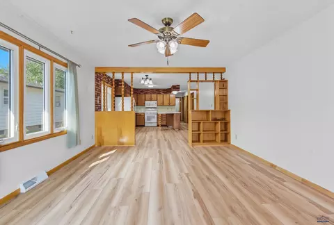Living - 709 Hustead St, Wall, SD 57790 photo 7 of 9
