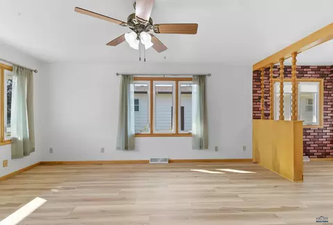 Living - 709 Hustead St, Wall, SD 57790 photo 6 of 9