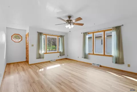 Living - 709 Hustead St, Wall, SD 57790 photo 2 of 9
