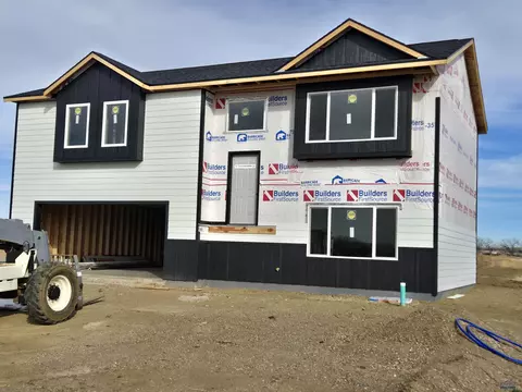 464 Alpha Ave, Box Elder, SD 57719 photo 2