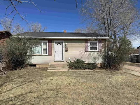 28 Meade St, Rapid City, SD 57701