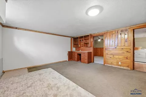1003 Perkins St, Belle Fourche, SD 57717 photo 25