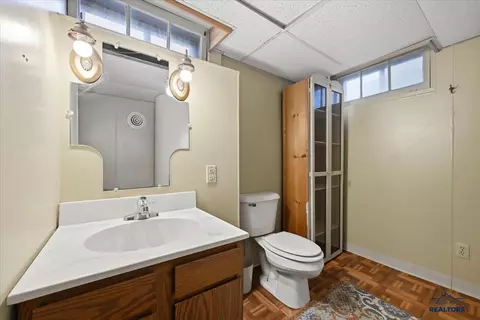 1003 Perkins St, Belle Fourche, SD 57717 photo 30