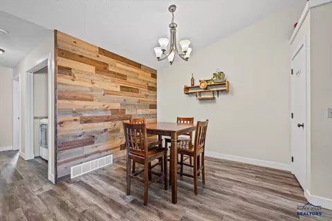1028 S 35th St, Spearfish, SD 57783 photo 6
