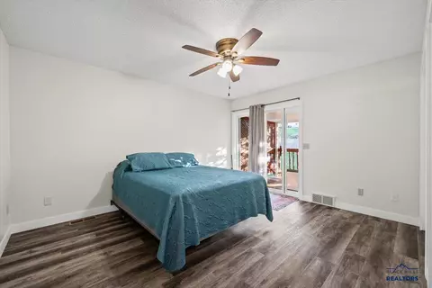 1028 S 35th St, Spearfish, SD 57783 photo 13