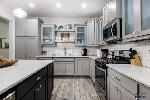Kitchen - 21266 Ridgewood Tr, Lead, SD 57754 photo 2 of 3