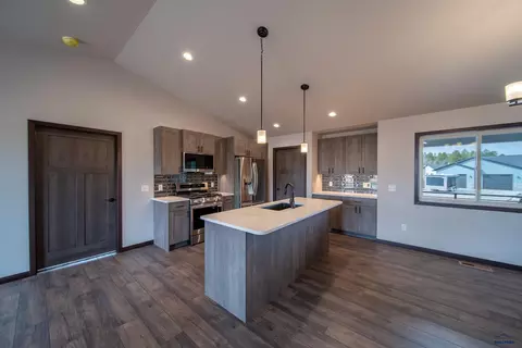 3534 Joseph St, Sturgis, SD 57785 photo 2