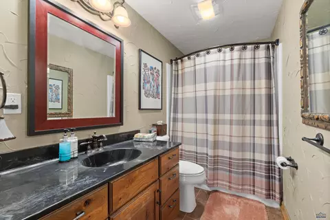 Bath - 20723 Morning Star Rd, Lead, SD 57754 photo 5 of 5