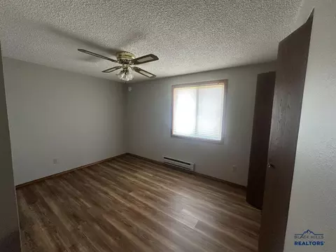 Bedroom - 1104 C St, Edgemont, SD 57735 photo 4 of 7