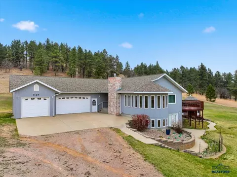 1129 Foothills Rd, Sturgis, SD 57785