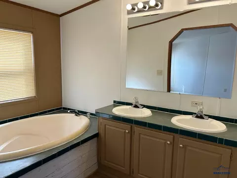 Bath - 300 E Main, Hermosa, SD 57744 photo 2 of 4