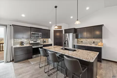 Kitchen - 556 Antietam Dr, Box Elder, SD 57719 photo 1 of 4