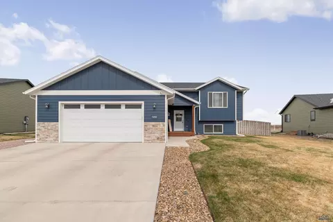 Exterior - 556 Antietam Dr, Box Elder, SD 57719 photo 2 of 7