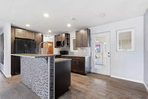 Kitchen - 6600 Meadow Rose Ln, Black Hawk, SD 57718 photo 1 of 2