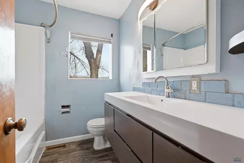 Bath - 6600 Meadow Rose Ln, Black Hawk, SD 57718 photo 1 of 2