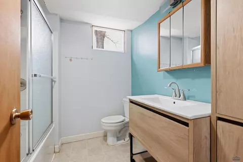 Bath - 6600 Meadow Rose Ln, Black Hawk, SD 57718 photo 2 of 2
