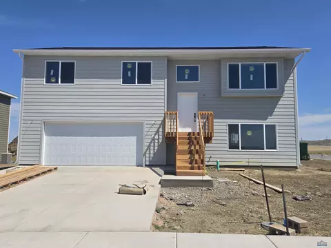 472 Alpha Ave, Box Elder, SD 57719