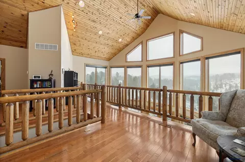 Entry Way - 21156 Maine Rd, Sturgis, SD 57785 photo 5 of 7