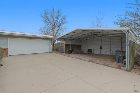 Exterior - 507 Meadowlark Dr, Box Elder, SD 57719 photo 4 of 9