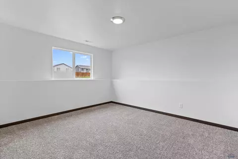 604 Bull Run Dr, Box Elder, SD 57719 photo 24