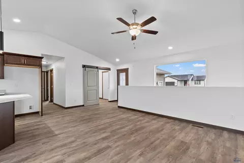 604 Bull Run Dr, Box Elder, SD 57719 photo 5
