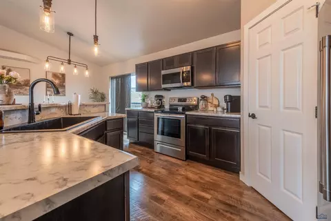 305 Bear Tooth Dr, Box Elder, SD 57719 photo 6