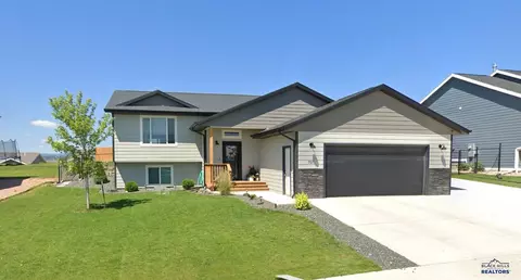 707 Summerfield Dr, Rapid City, SD 57703