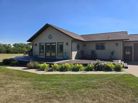21860 Running Deer Trl, Piedmont, SD 57769