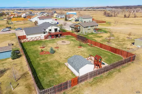 428 Daystar Rd, Box Elder, SD 57719 photo 4