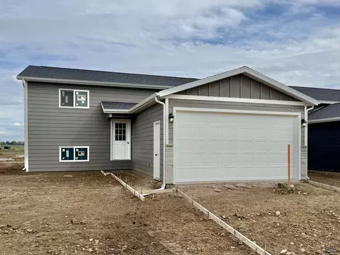 4026 Mcintosh Ln, Rapid City, SD 57703
