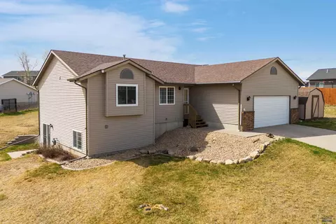 4395 Patricia St #4395 BIG SKY DR, Rapid City, SD 57703