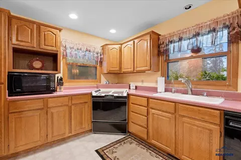 Kitchen - 21377 Us Highway 85, Lead, SD 57754 photo 3 of 4