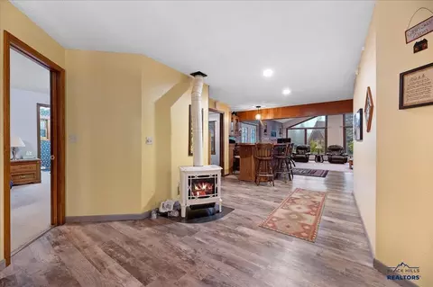 Entry Way - 21377 Us Highway 85, Lead, SD 57754 photo 1 of 1