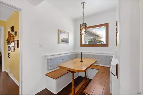 Dining - 920 Gordon, Custer, SD 57730 photo 1 of 4