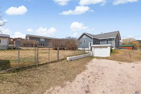 Exterior - 920 Gordon, Custer, SD 57730 photo 2 of 4