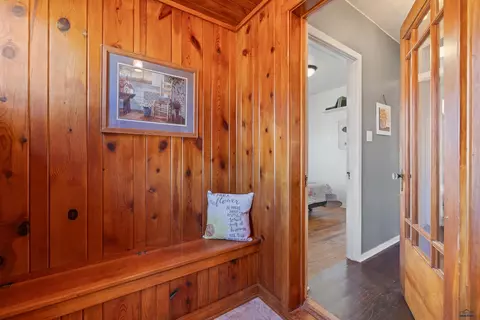 Entry Way - 920 Gordon, Custer, SD 57730 photo 1 of 1